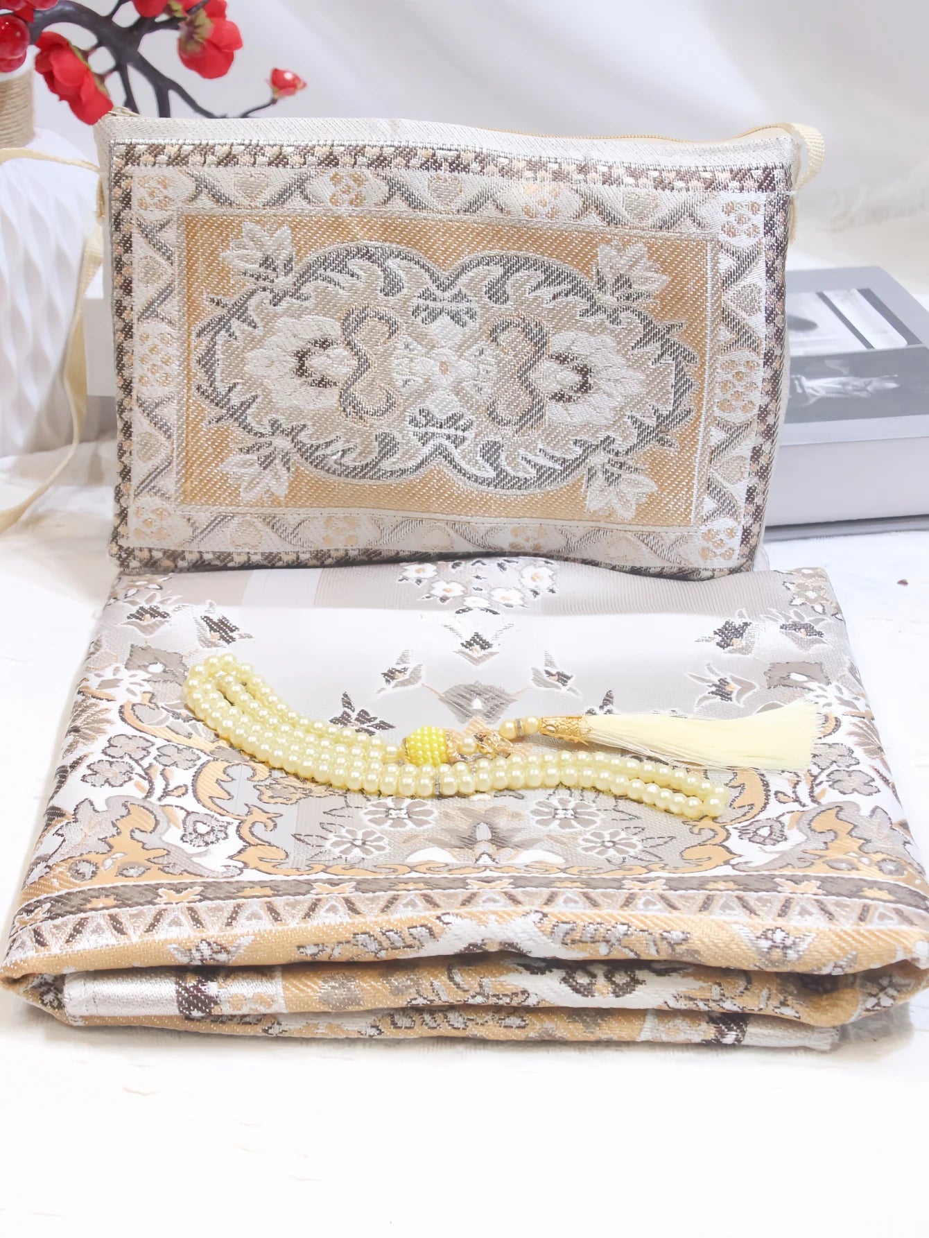 Prayer Rug With Prayer Beads and Portable Bag